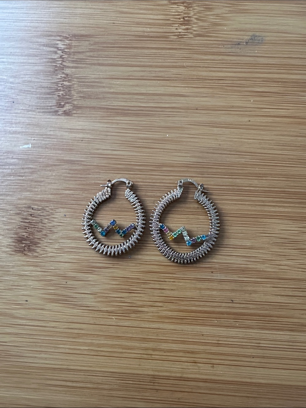 Gold-Tone Hoop Earrings with Multicolor Zigzag Accent